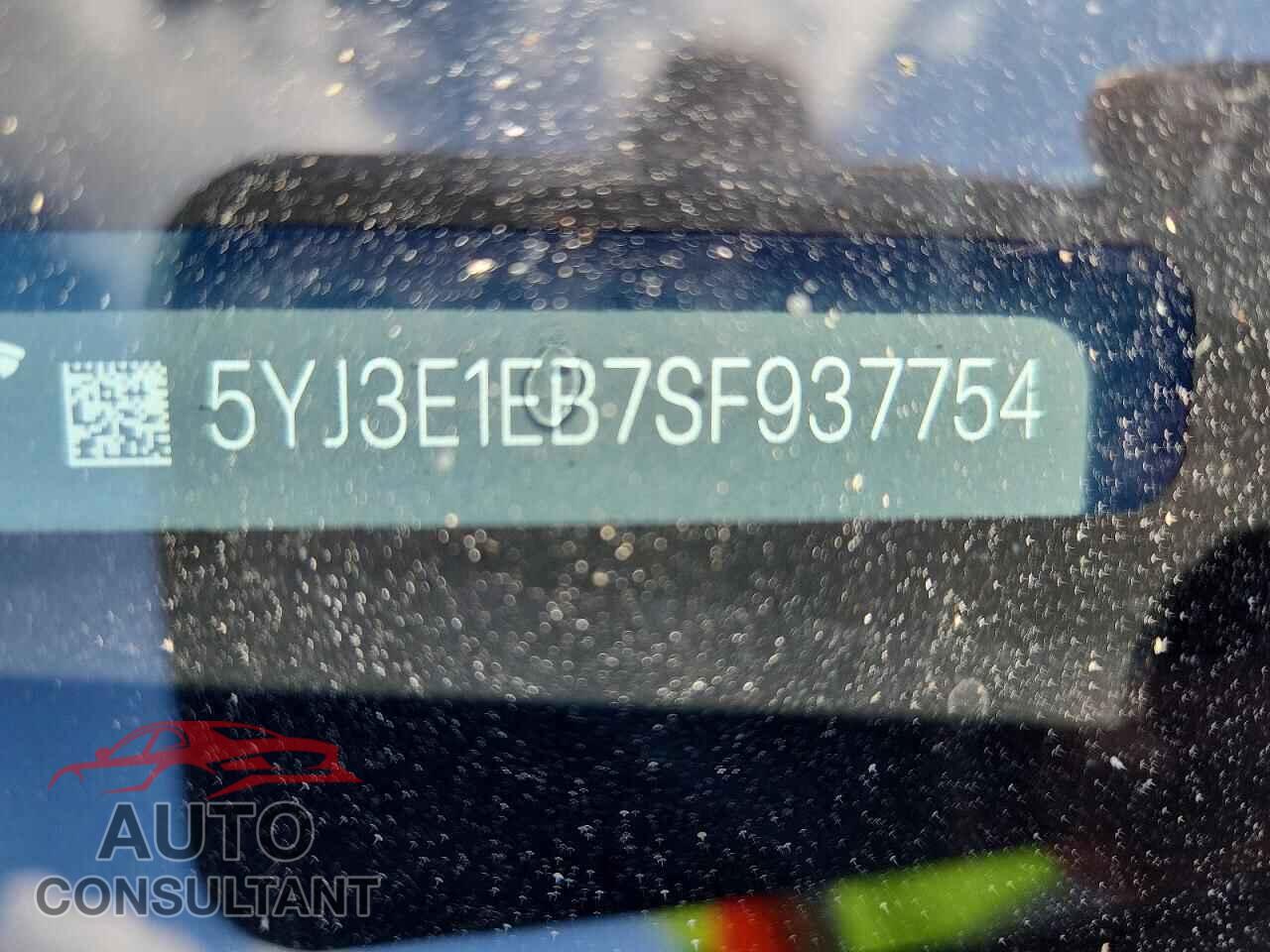 TESLA MODEL 3 2025 - 5YJ3E1EB7SF937754