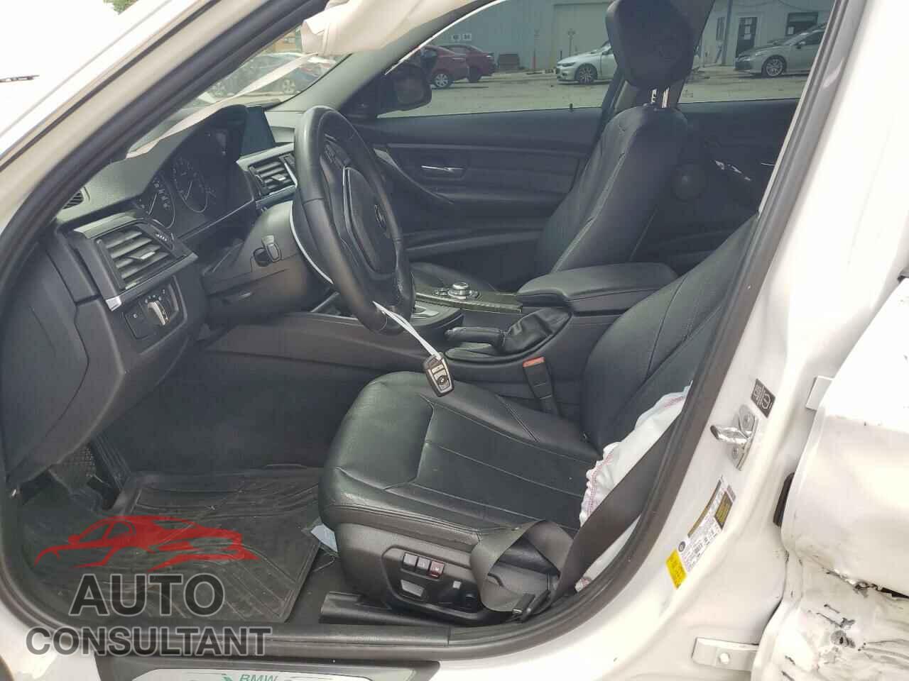 BMW 3 SERIES 2012 - WBA3A5C55CF259337