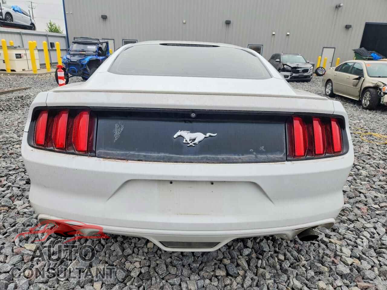 FORD MUSTANG 2015 - 1FA6P8TH1F5325960