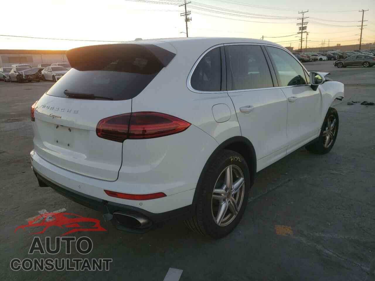 PORSCHE CAYENNE 2016 - WP1AA2A27GLA05300