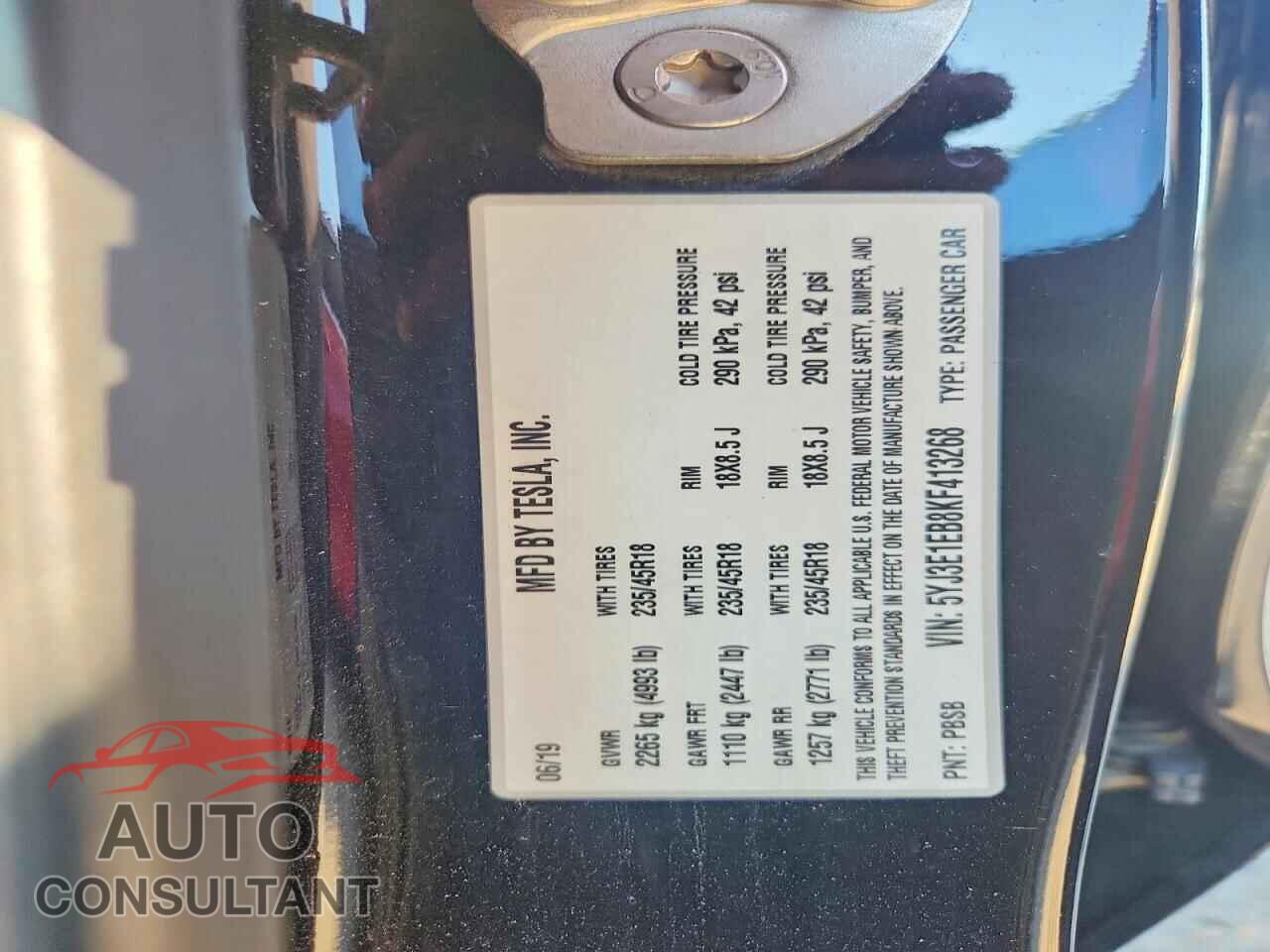 TESLA MODEL 3 2019 - 5YJ3E1EB8KF413268