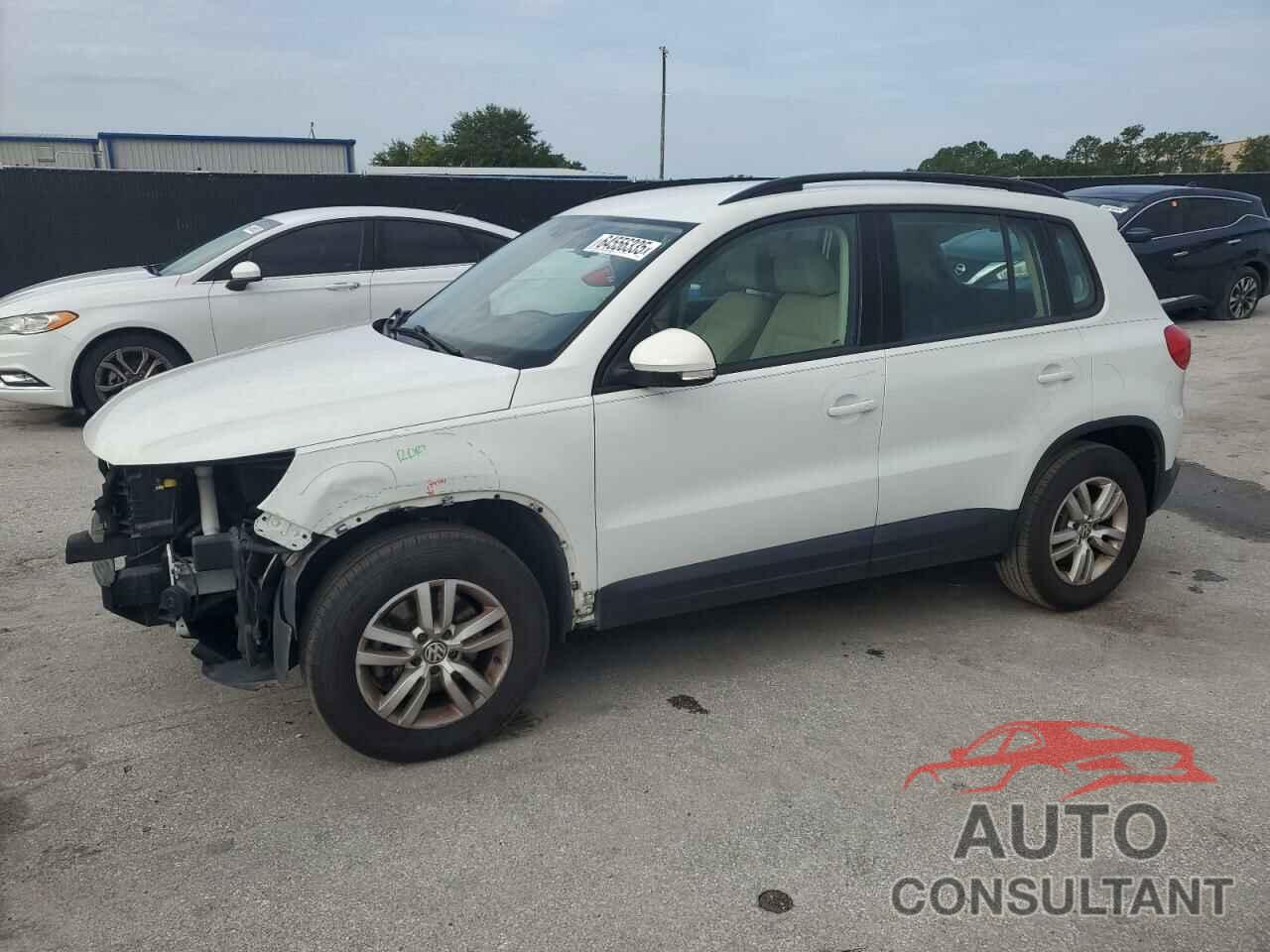 VOLKSWAGEN TIGUAN 2016 - WVGAV7AXXGW525564