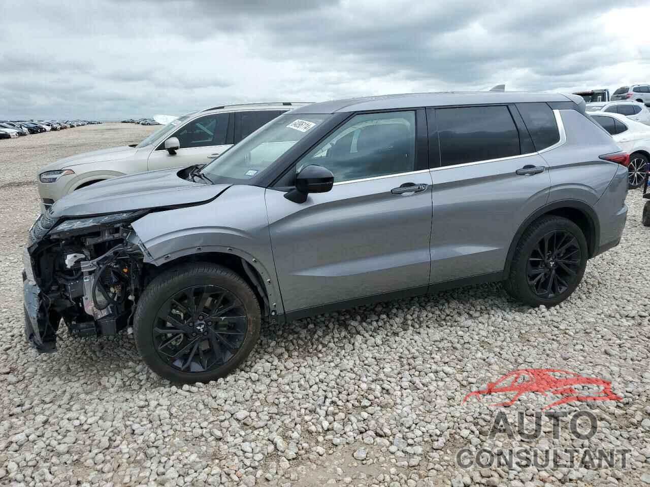 MITSUBISHI OUTLANDER 2023 - JA4J3VA88PZ018131