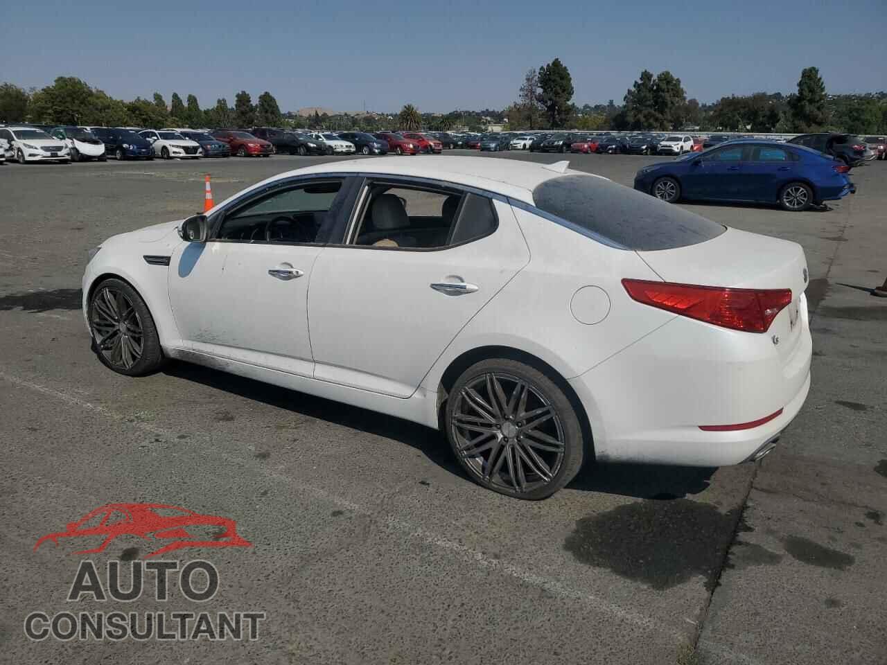 KIA OPTIMA 2011 - KNAGN4A74B5142681