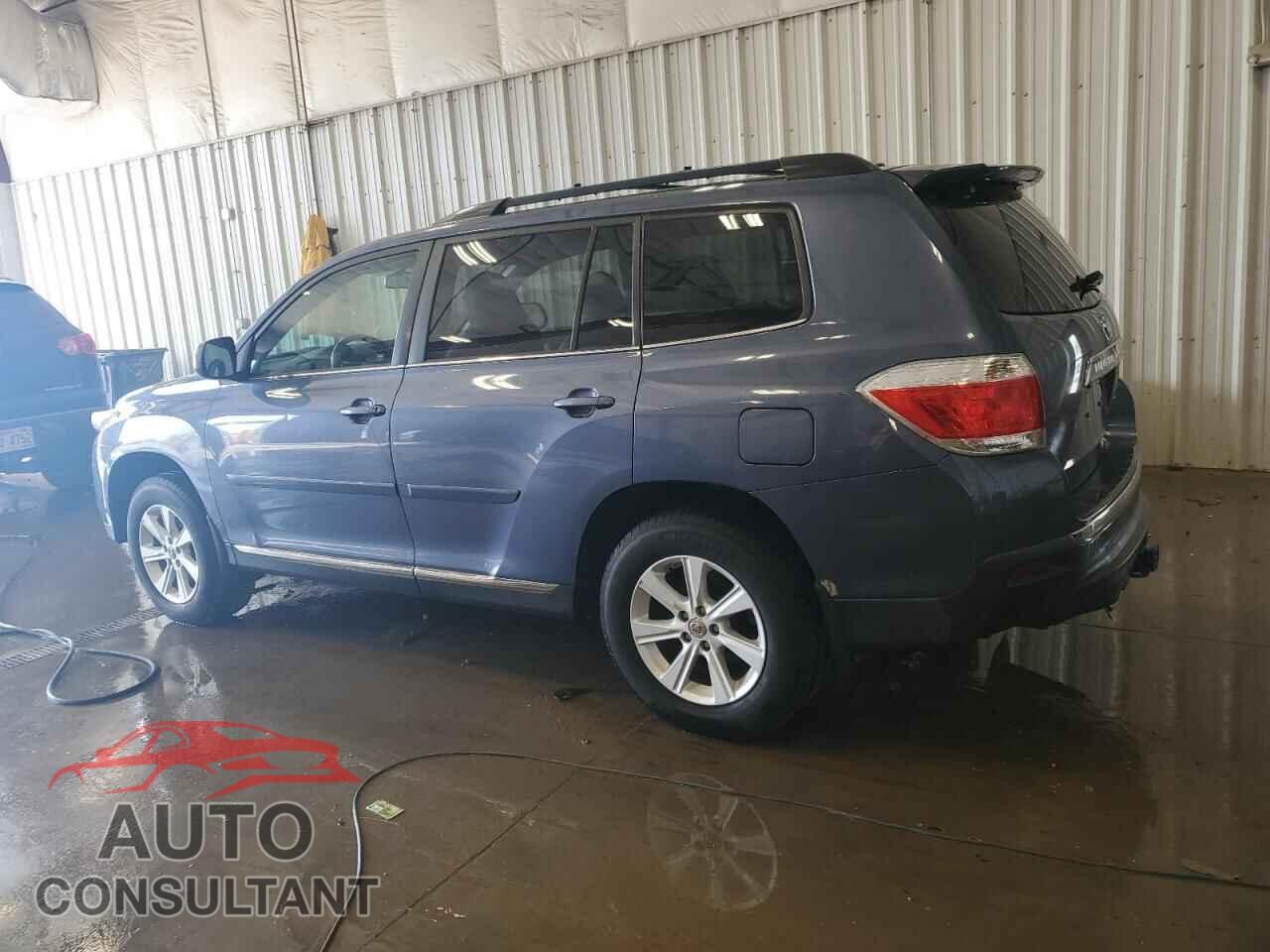TOYOTA HIGHLANDER 2011 - 5TDBK3EH6BS075496