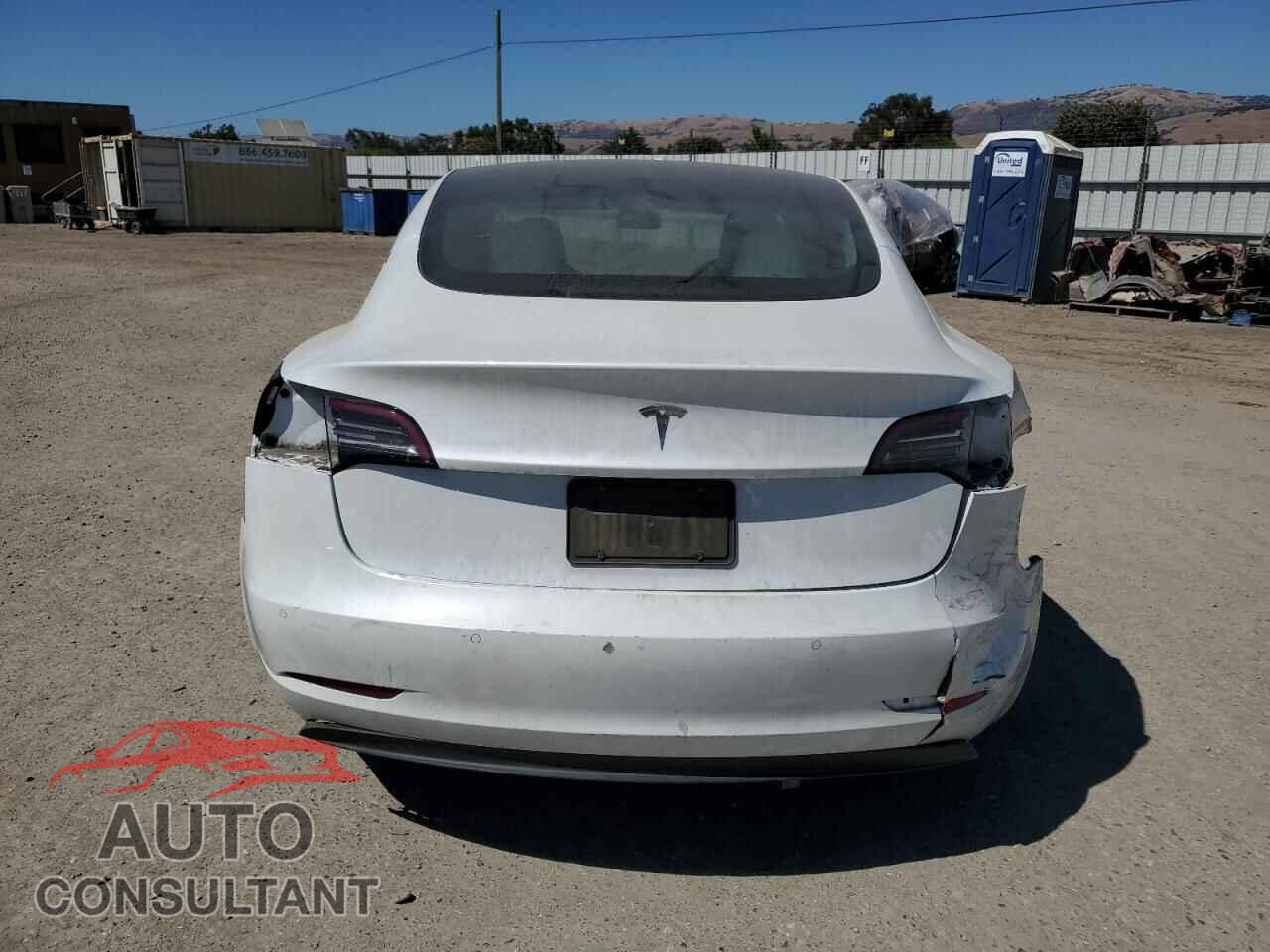 TESLA MODEL 3 2020 - 5YJ3E1EB0LF651682