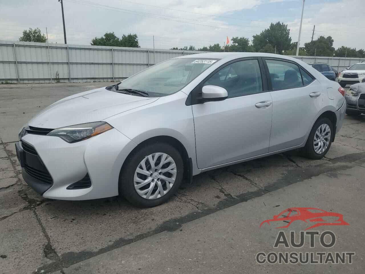 TOYOTA COROLLA 2018 - 2T1BURHE3JC064123