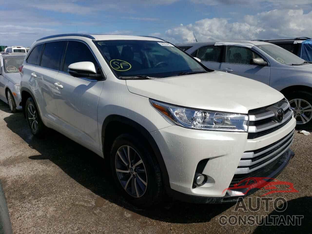 TOYOTA HIGHLANDER 2018 - 5TDJZRFH3JS540159