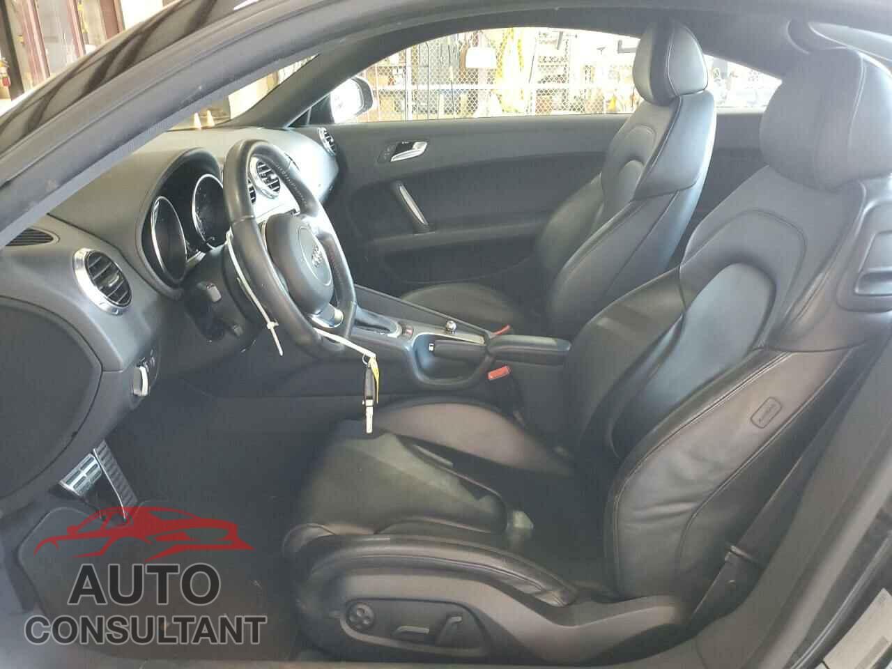AUDI TT 2014 - TRUBFAFK5E1009399
