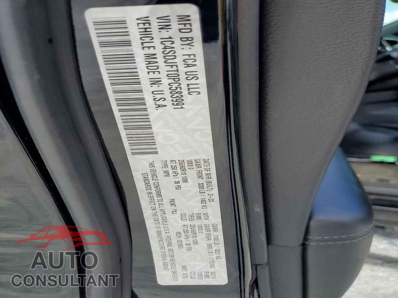 DODGE DURANGO 2023 - 1C4SDJFT0PC583991