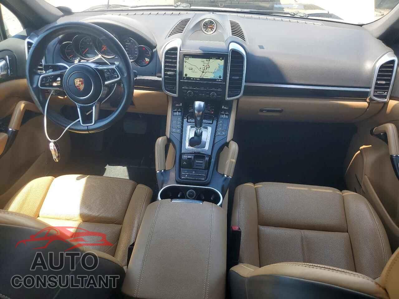 PORSCHE CAYENNE 2016 - WP1AA2A22GLA04751