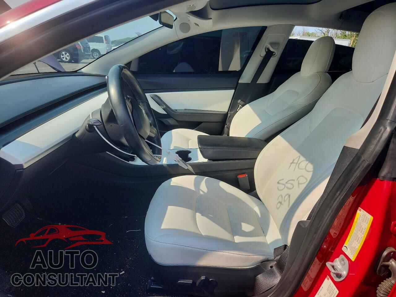 TESLA MODEL 3 2018 - 5YJ3E1EB2JF147552