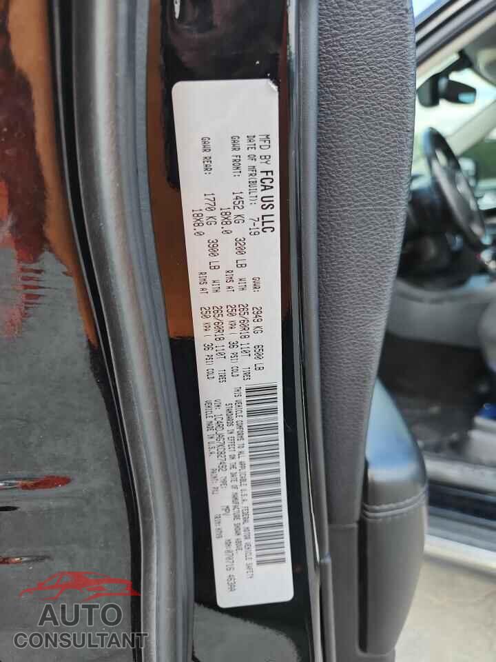 DODGE DURANGO 2019 - 1C4RDJAG7KC827492