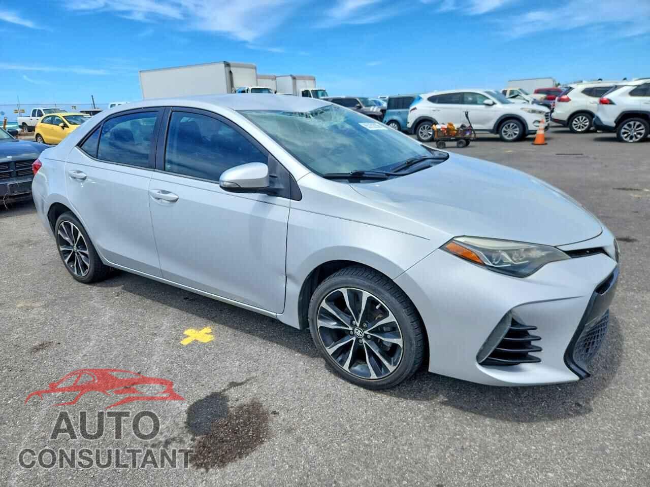 TOYOTA COROLLA 2017 - 2T1BURHEXHC870941