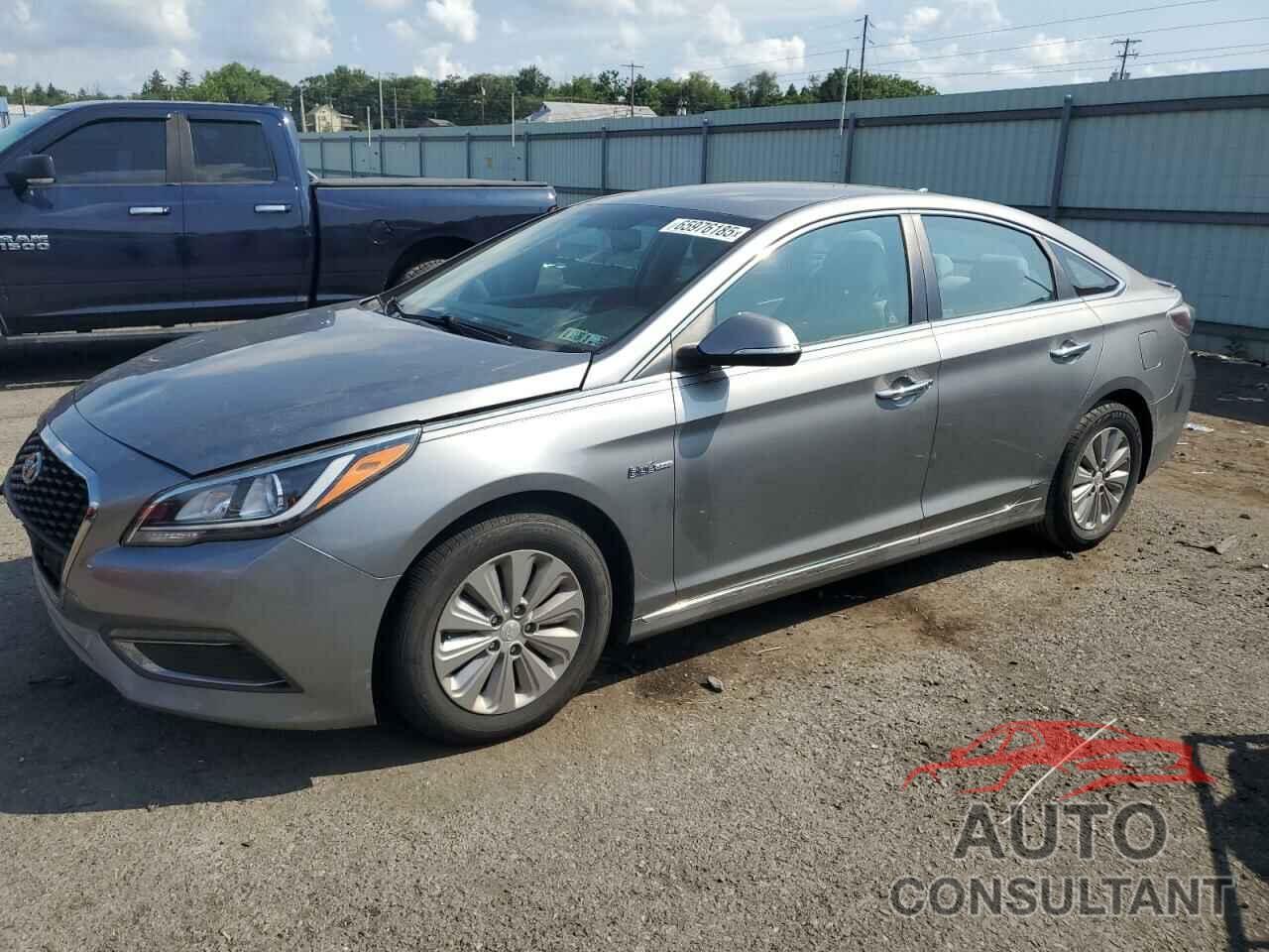 HYUNDAI SONATA 2017 - KMHE24L3XHA062231