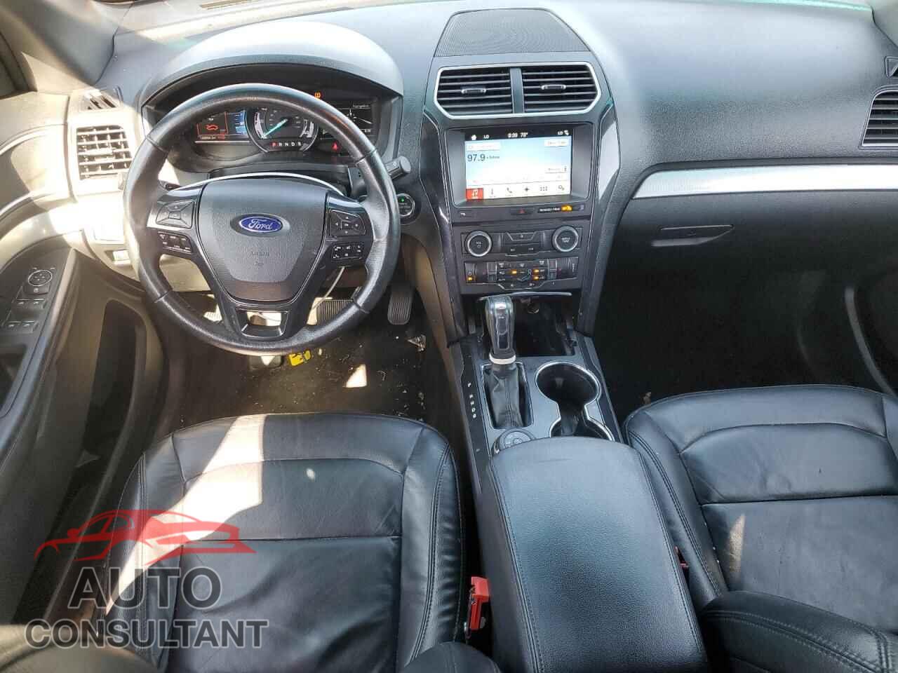 FORD EXPLORER 2017 - 1FM5K8D8XHGA31088