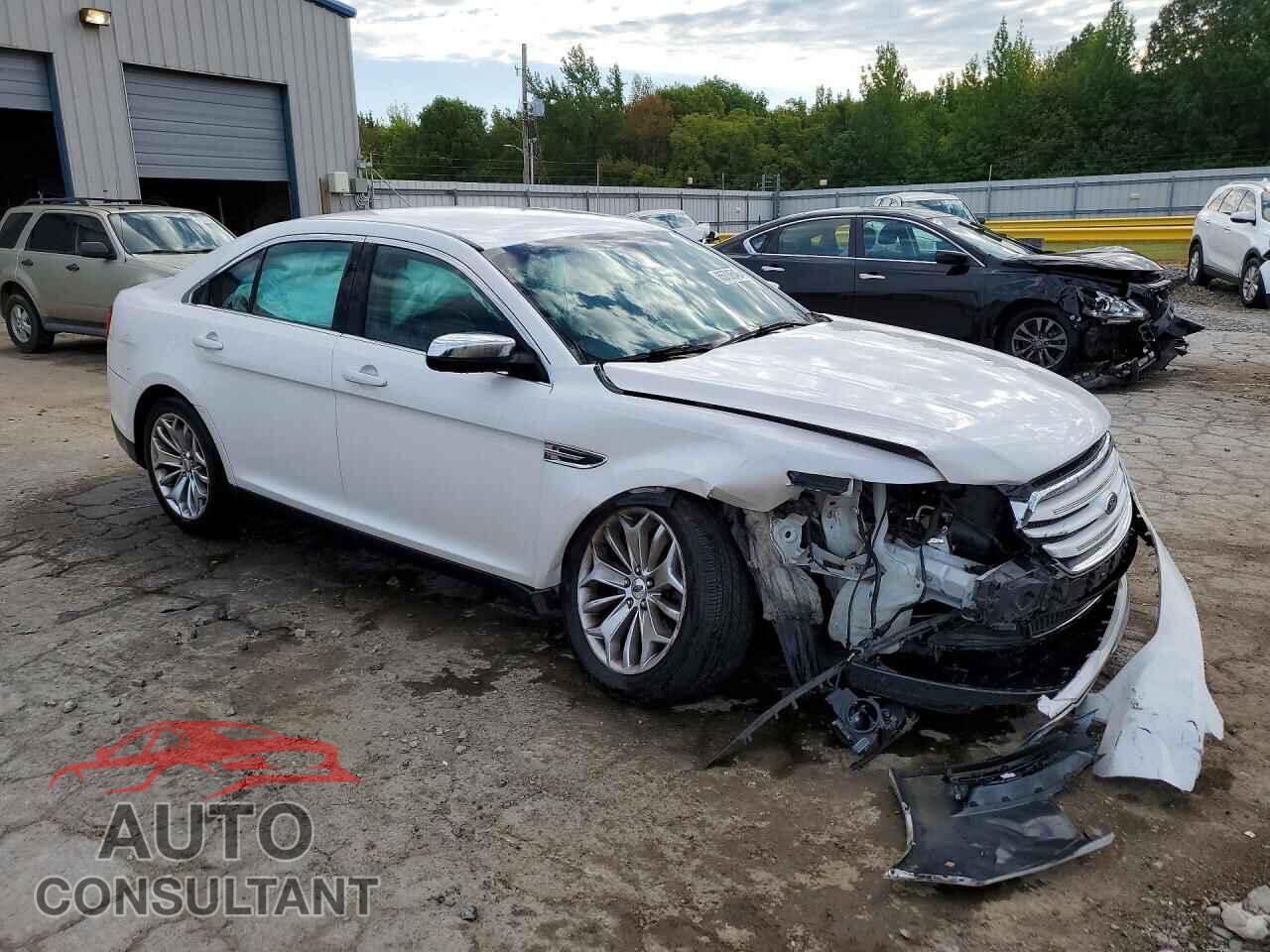 FORD TAURUS 2017 - 1FAHP2F8XHG104060