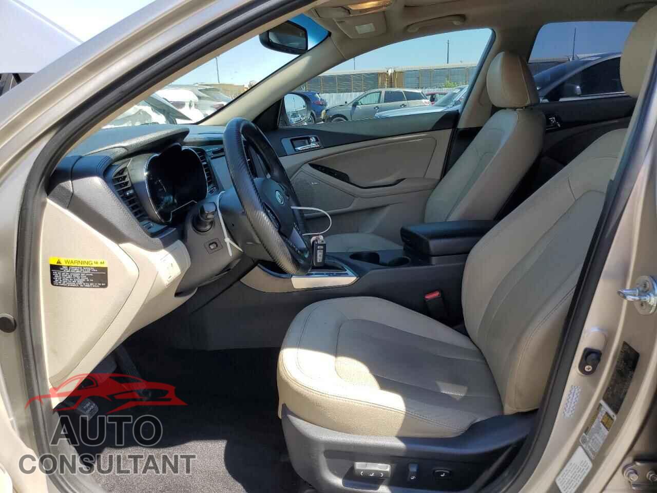 KIA OPTIMA 2011 - KNAGM4AD3B5008088