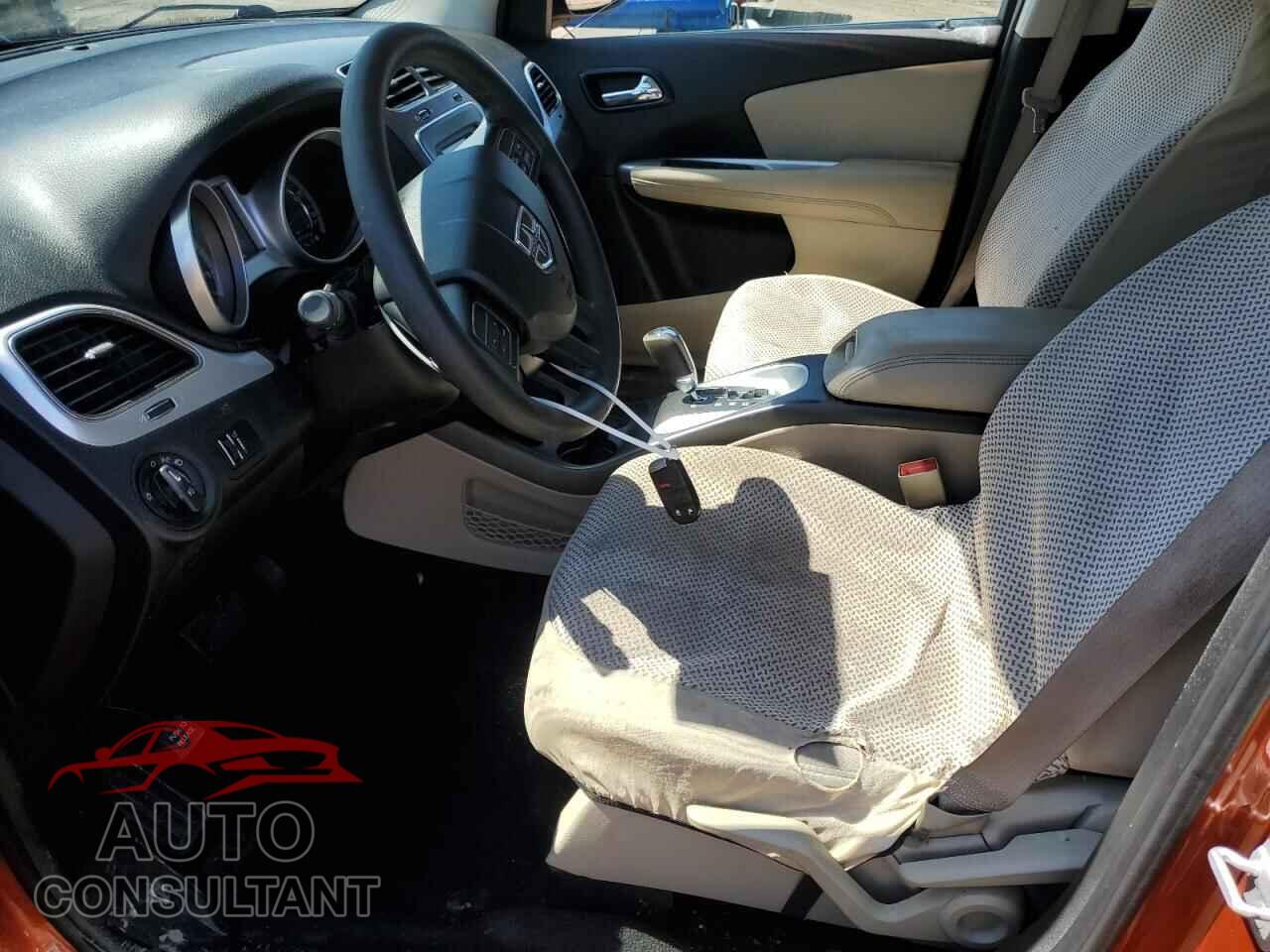 DODGE JOURNEY 2012 - 3C4PDCBG3CT238317