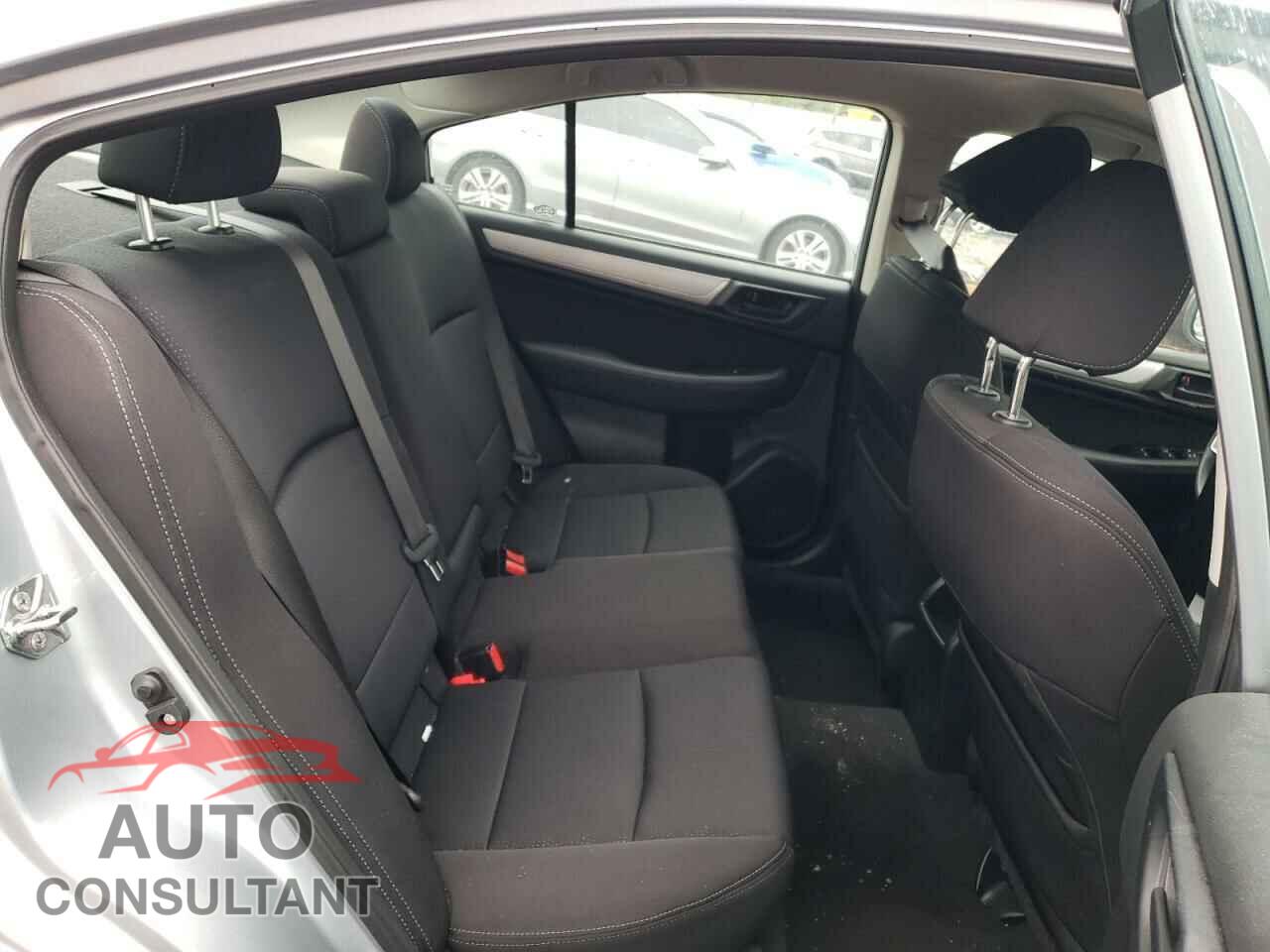SUBARU LEGACY 2018 - 4S3BNAA6XJ3039875