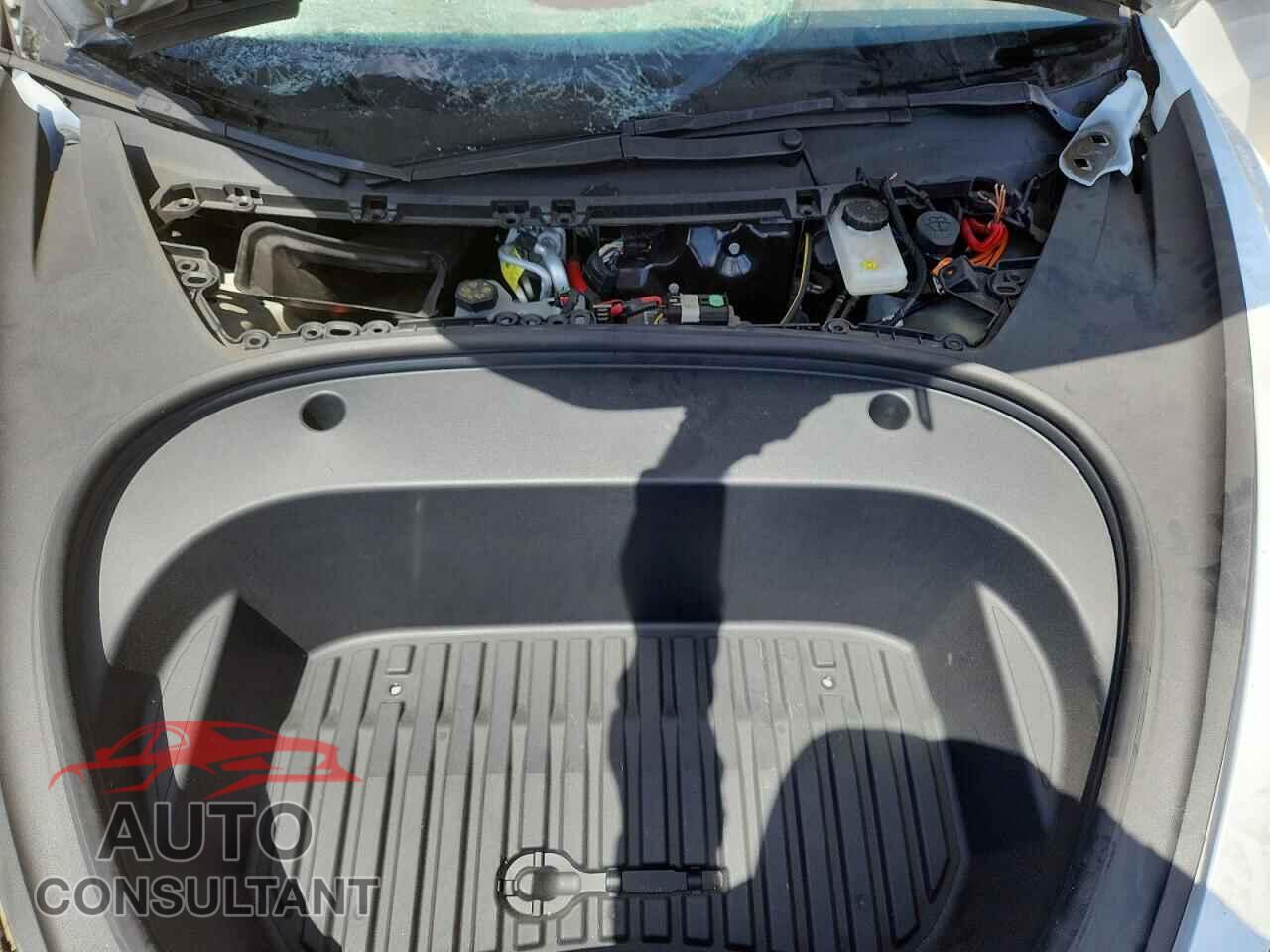 TESLA MODEL 3 2023 - 5YJ3E1EA7PF446843