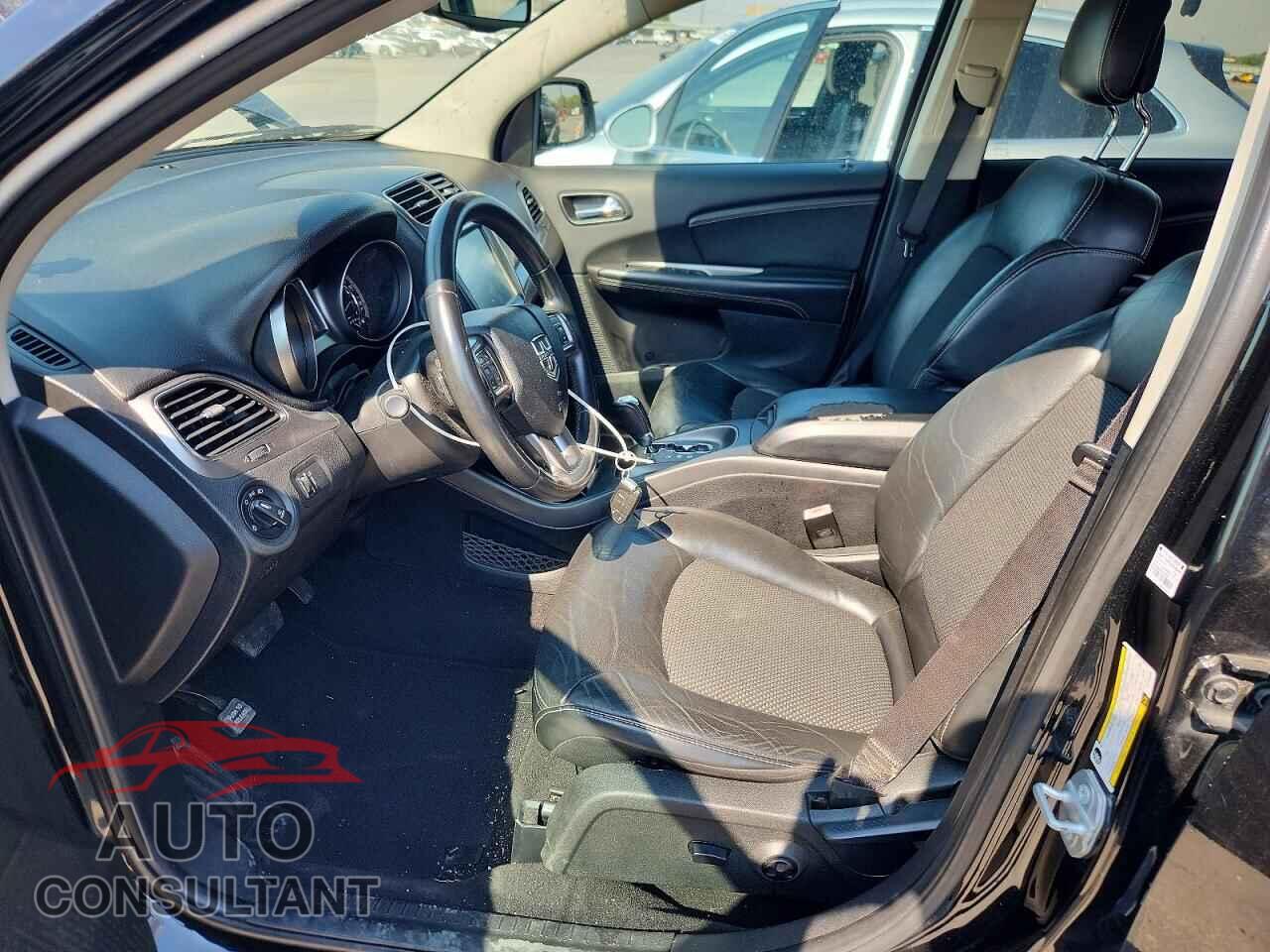 DODGE JOURNEY 2015 - 3C4PDCGB1FT745640