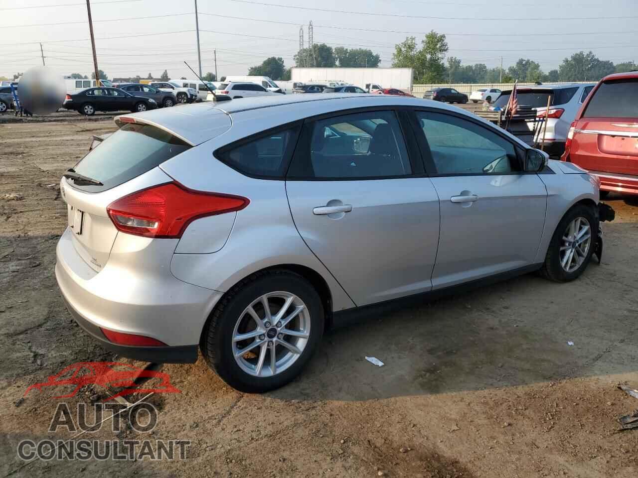 FORD FOCUS 2015 - 1FADP3K28FL367643