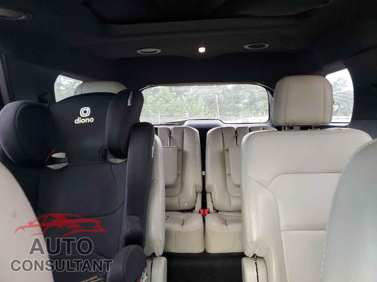FORD EXPLORER 2018 - 1FM5K7D8XJGB25987