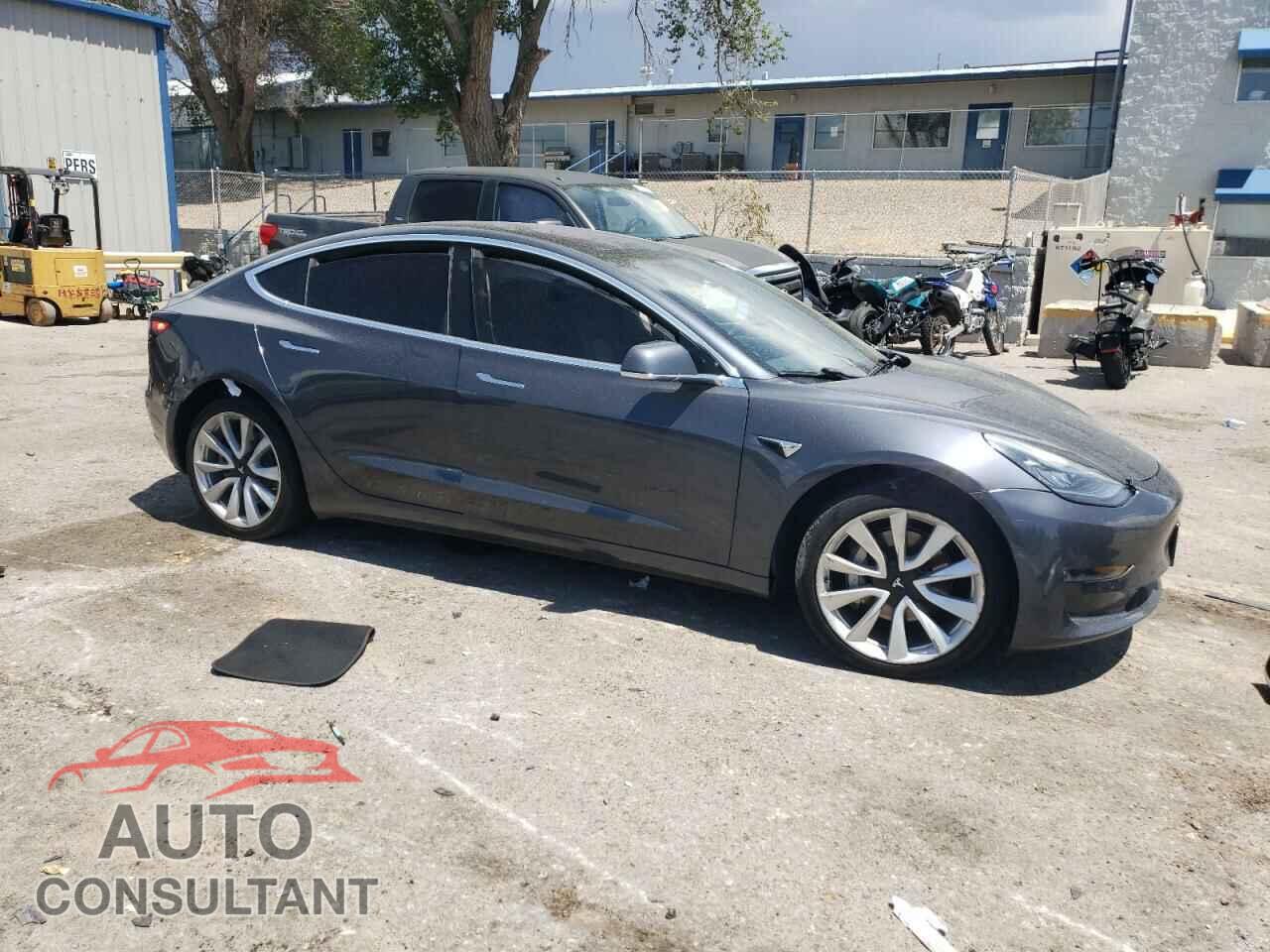 TESLA MODEL 3 2018 - 5YJ3E1EA3JF042932
