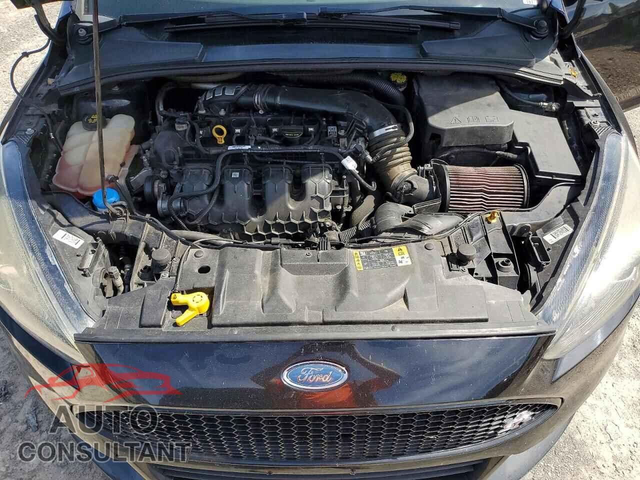 FORD FOCUS 2017 - 1FADP3L96HL259942