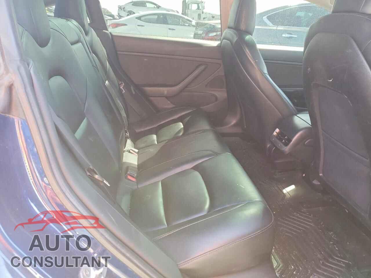 TESLA MODEL 3 2019 - 5YJ3E1EB4KF464962