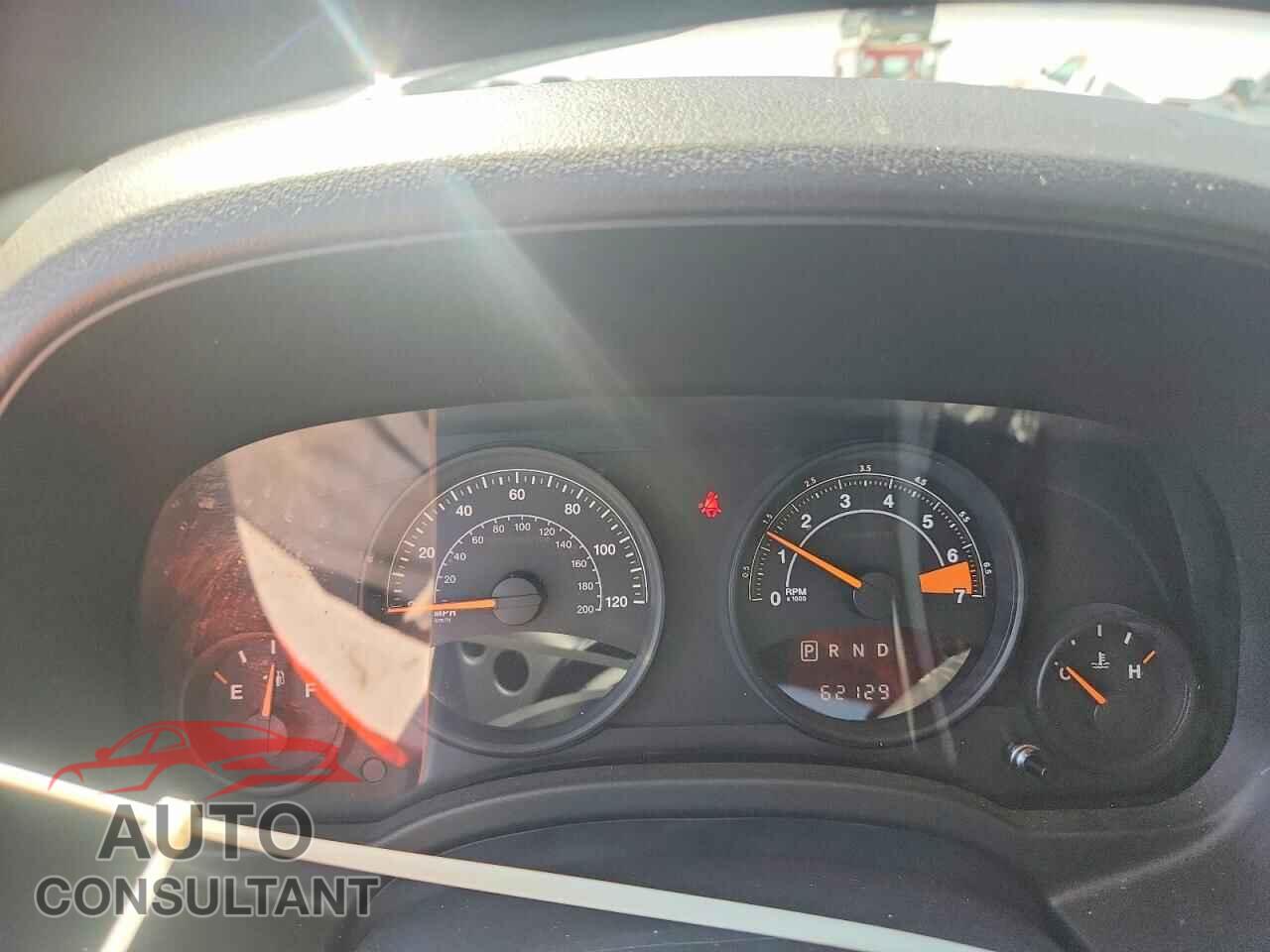 JEEP COMPASS 2015 - 1C4NJCBA5FD313606