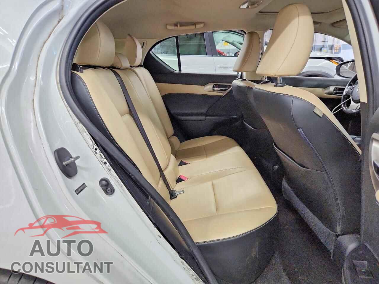 LEXUS CT 200 2014 - JTHKD5BH8E2174681