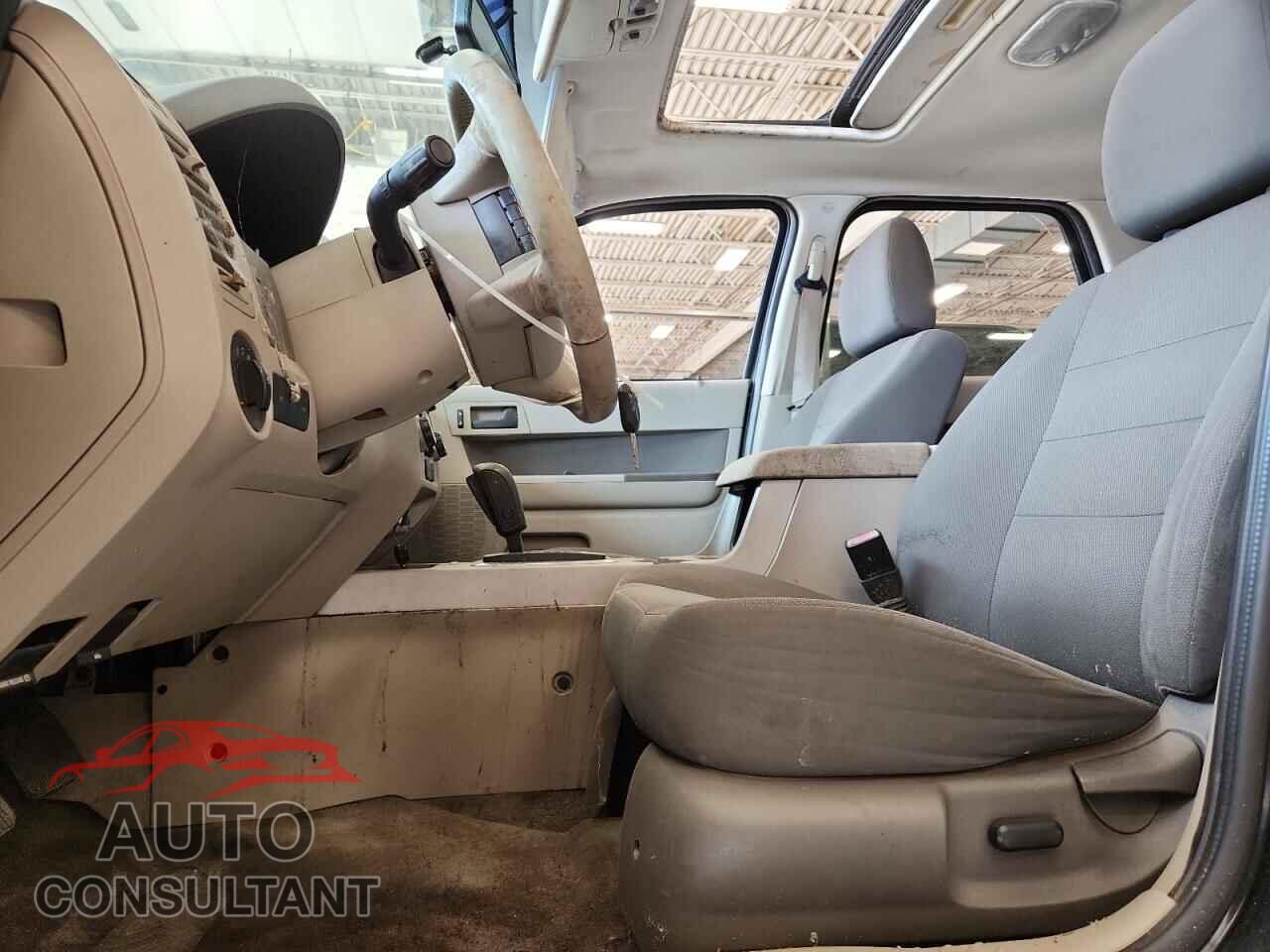 FORD ESCAPE 2010 - 1FMCU9DG7AKA63854