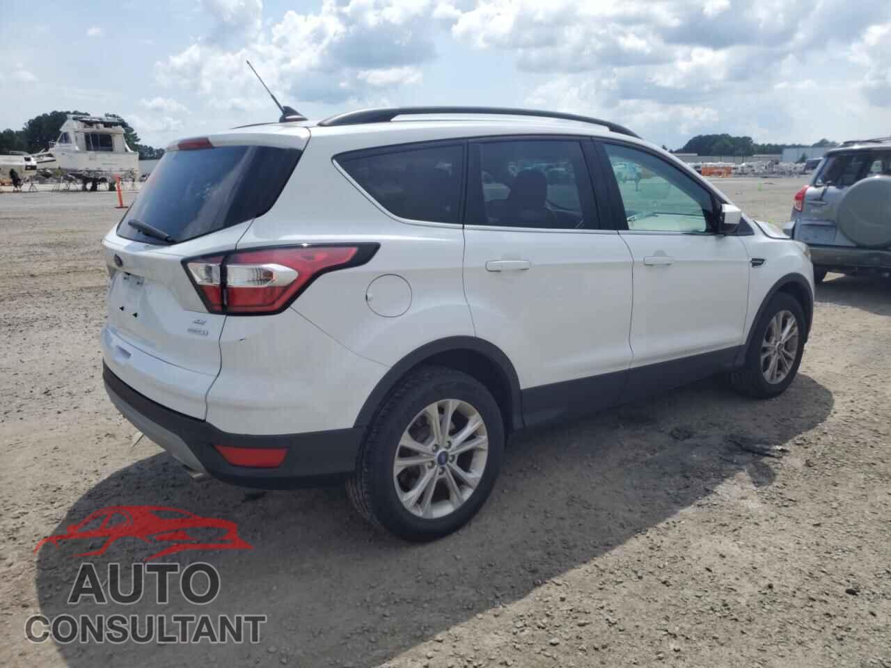 FORD ESCAPE 2018 - 1FMCU0GDXJUD40692