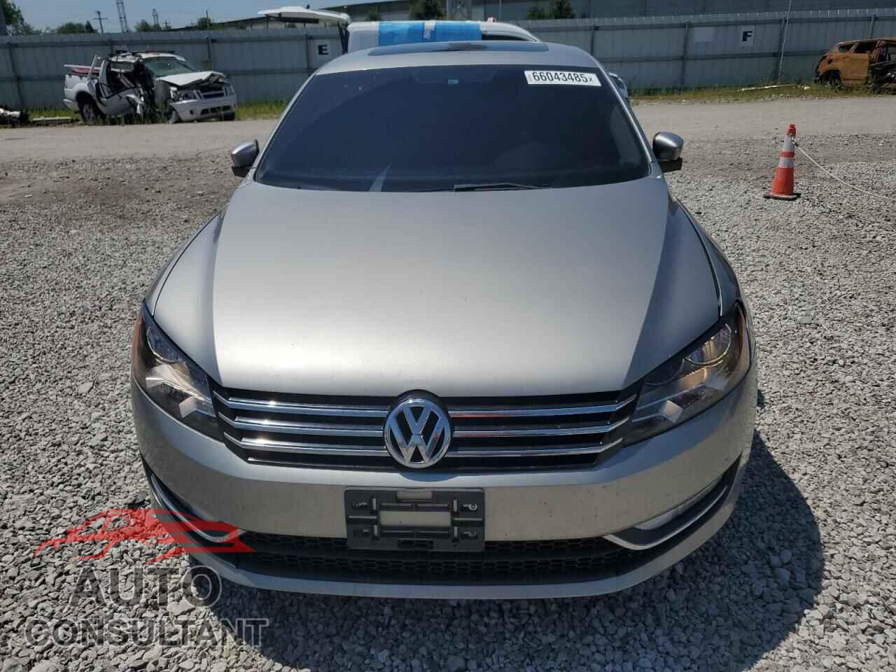 VOLKSWAGEN PASSAT 2012 - 1VWBN7A39CC105549