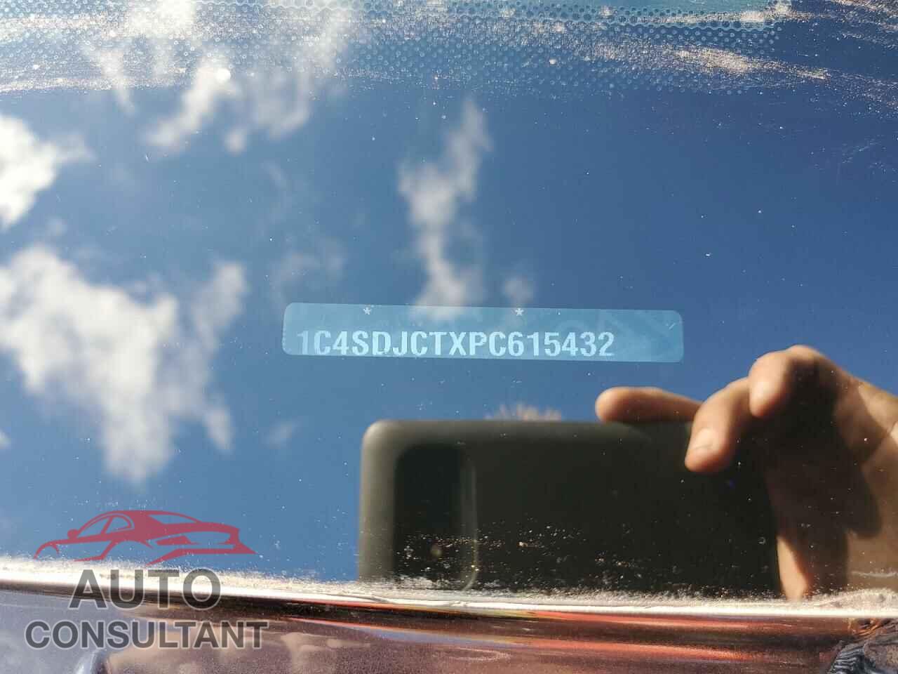 DODGE DURANGO 2023 - 1C4SDJCTXPC615432