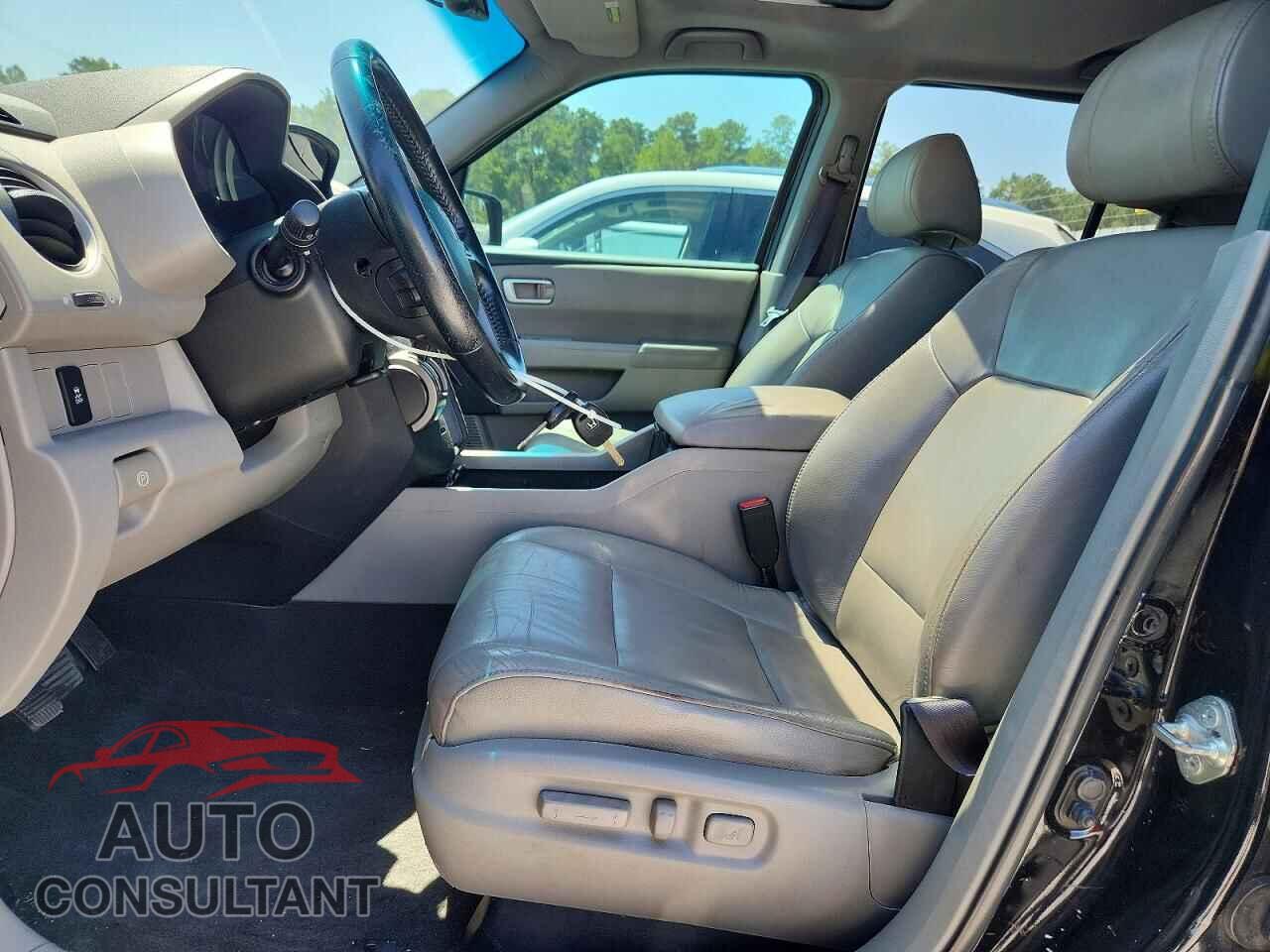 HONDA PILOT 2012 - 5FNYF4H56CB051520