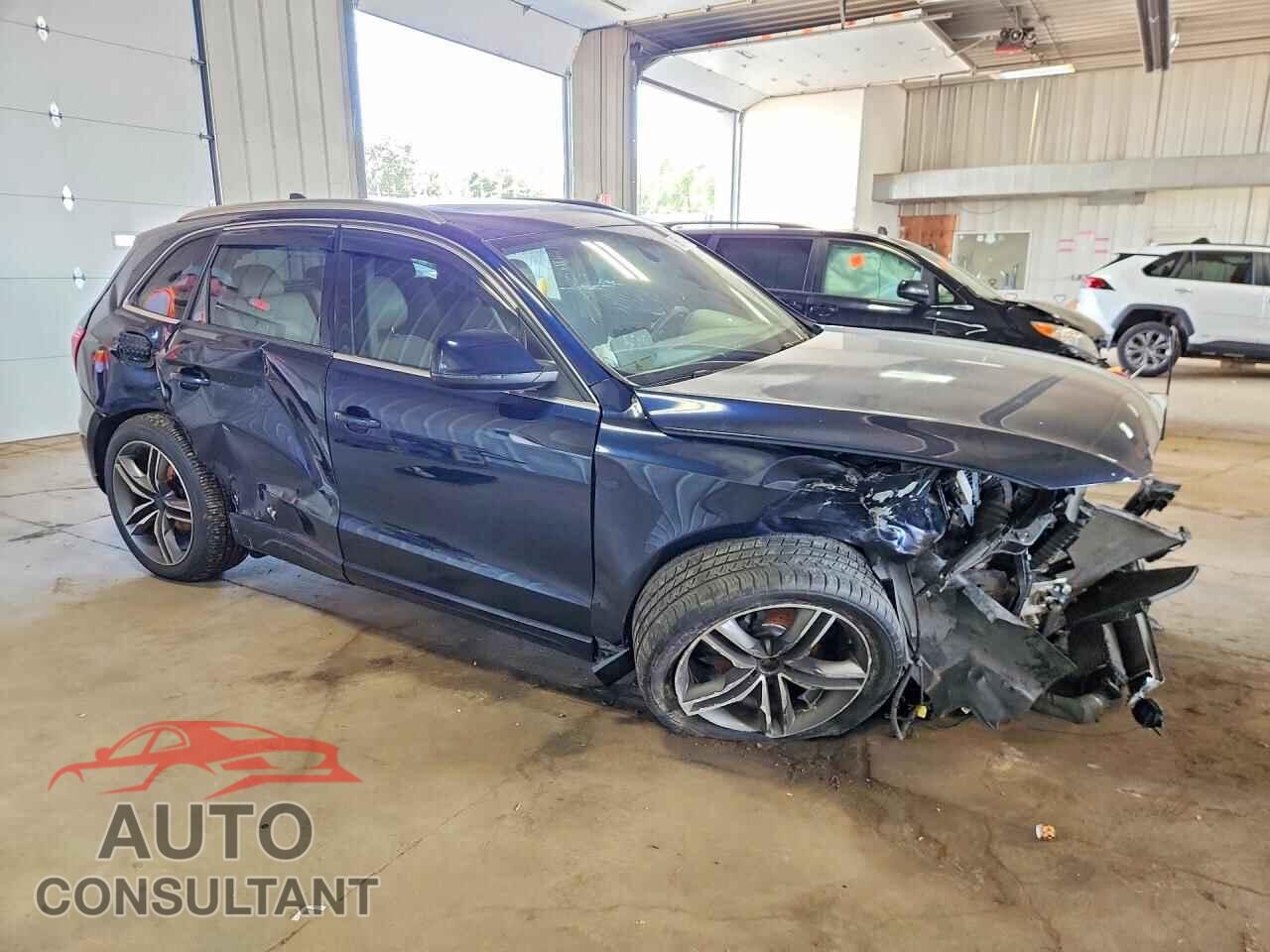 AUDI Q5 2011 - WA1LFAFP1BA044067