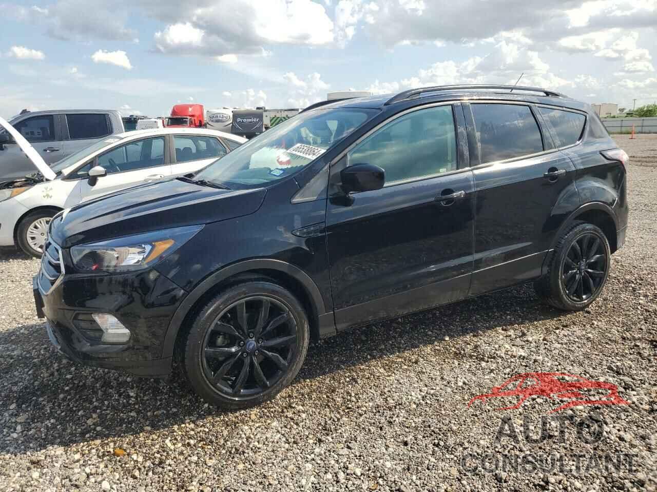 FORD ESCAPE 2018 - 1FMCU0GD0JUA16845