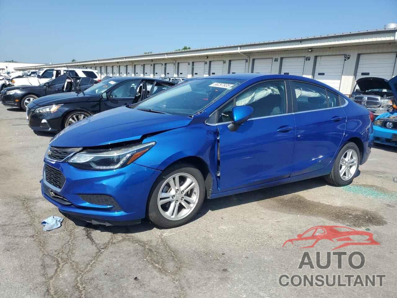 CHEVROLET CRUZE 2018 - 1G1BE5SM2J7169087