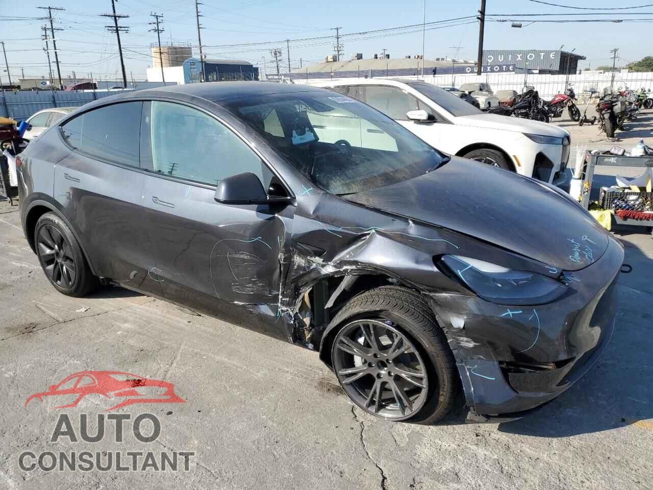 TESLA MODEL Y 2025 - 7SAYGDED3SF314489