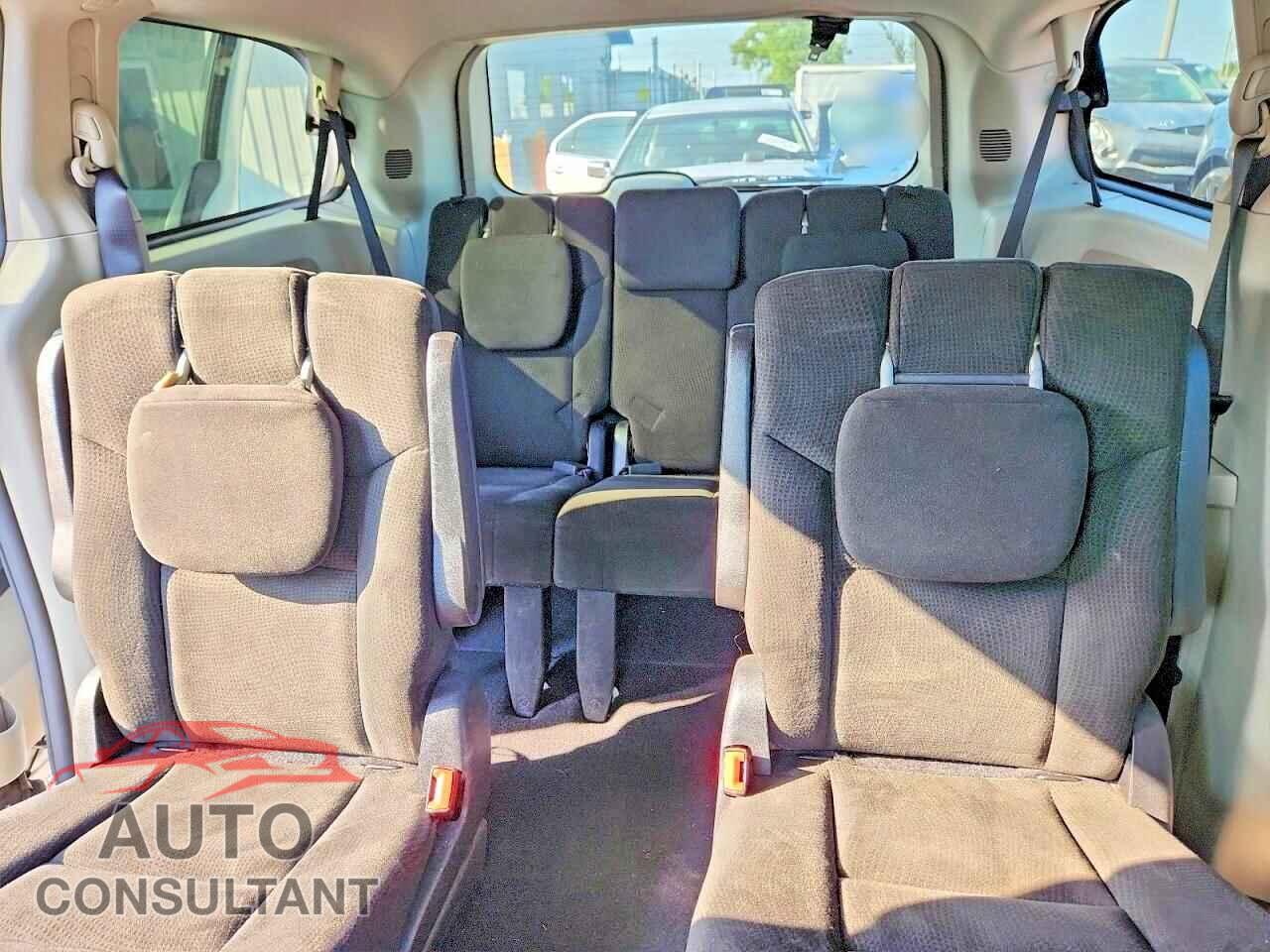 DODGE CARAVAN 2015 - 2C4RDGBG0FR686537