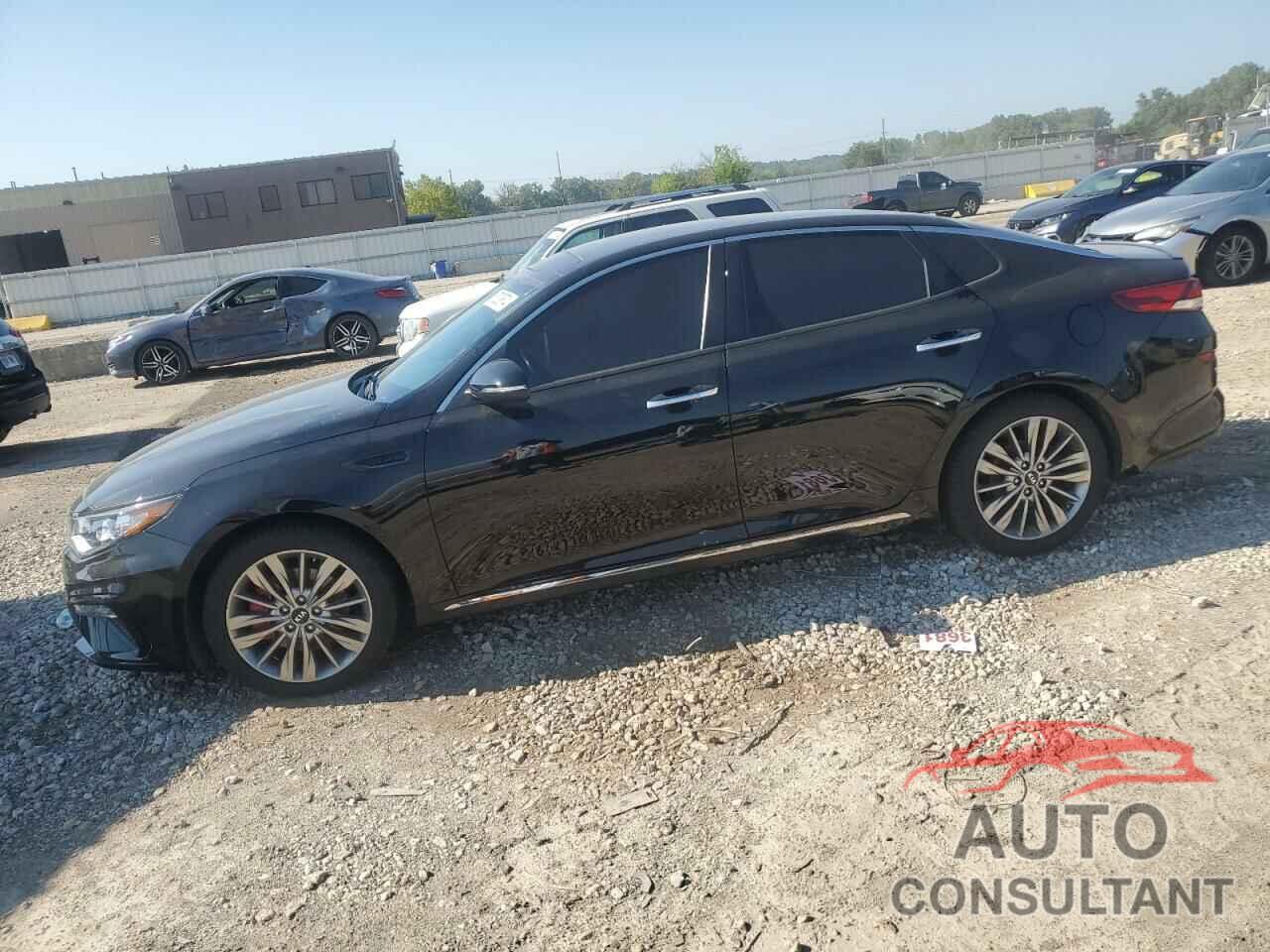 KIA OPTIMA 2019 - 5XXGV4L20KG313832