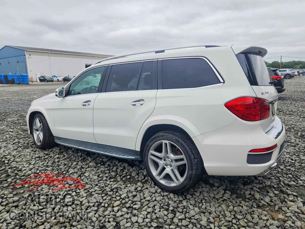 MERCEDES-BENZ GL-CLASS 2015 - 4JGDF7DEXFA564669