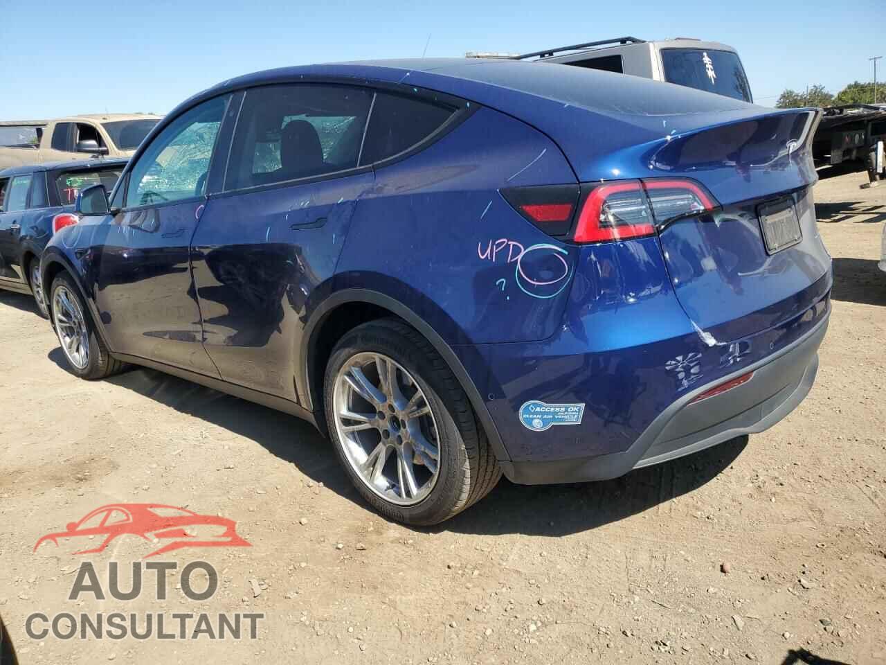 TESLA MODEL Y 2021 - 5YJYGDEE5MF094510