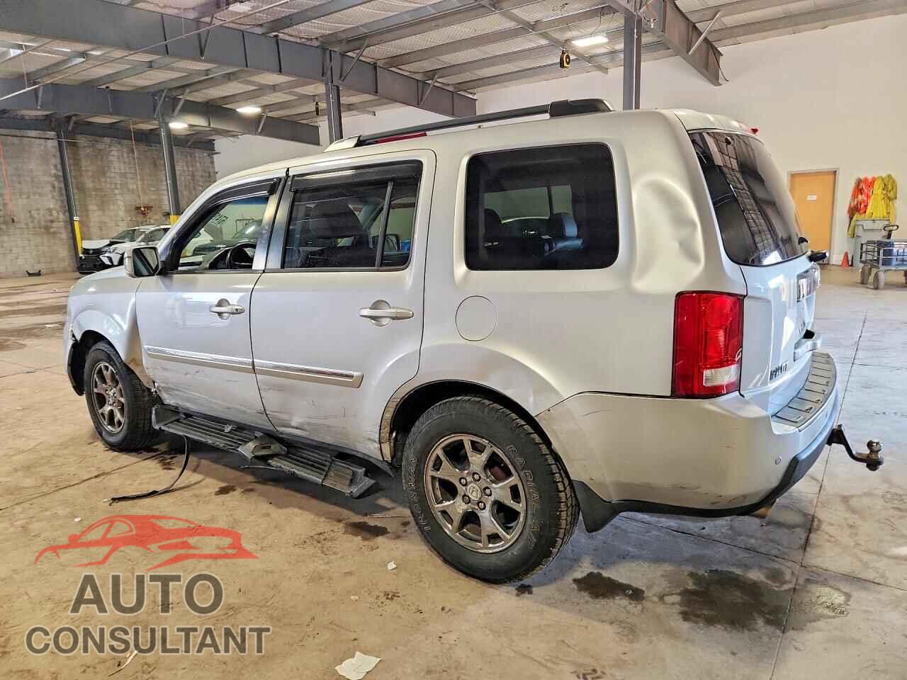 HONDA PILOT 2011 - 5FNYF4H95BB071081