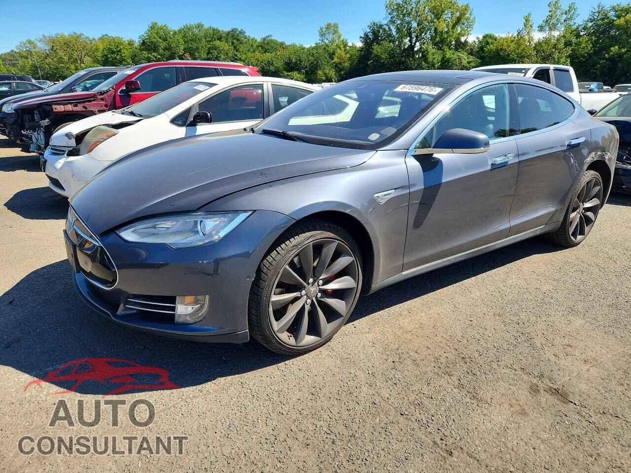 TESLA MODEL S 2015 - 5YJSA4H48FF090559