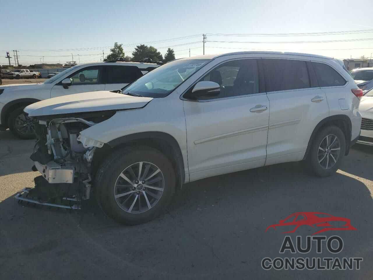 TOYOTA HIGHLANDER 2018 - 5TDJZRFH4JS893140