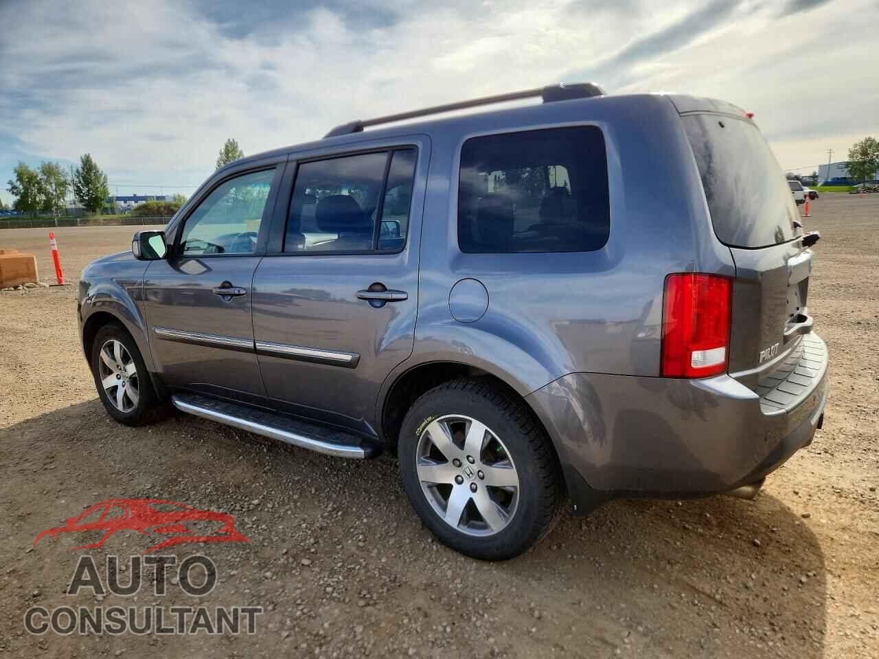 HONDA PILOT 2015 - 5FNYF4H95FB501178